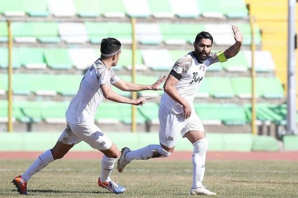 لیگ دسته اول فوتبال تداوم یکهتازی هوادار با گرامیداشت میناوند برتری بادران، چوکا و فجر سپاسی