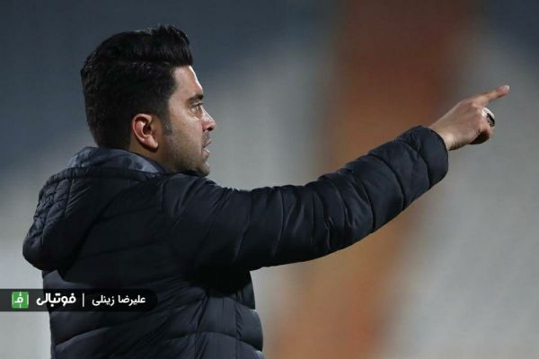 اخباری در گفت و گو با فوتبالی مقابل پرسپولیس دفاع اتوبوسی نکردیم