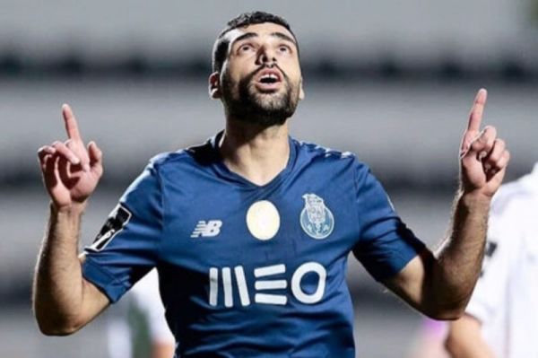  ادای احترام مهدی طارمی به مهرداد میناوند + عکس