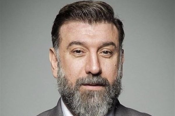 پیکر علی انصاریان در قطعه ۲۲۲ بهشت زهرا آرام خواهد گرفت مردم از حضور در بهشت زهرا خودداری کنند