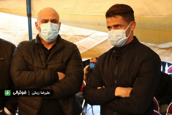  منصوریان  برای انصاریان تربت کربلا آوردم