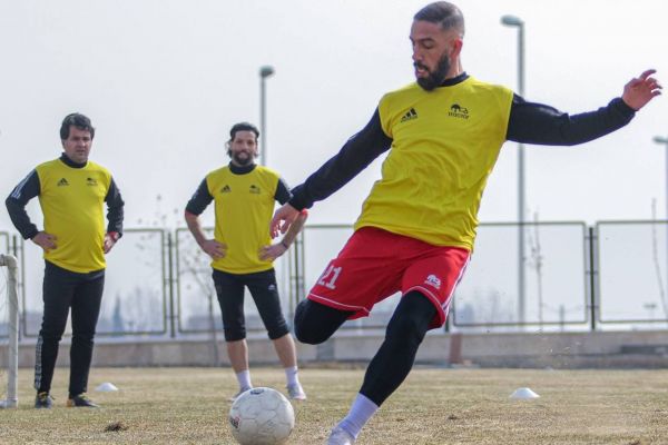 سوال هواداران تراکتور؛ چرا دژاگه بازی نکرد