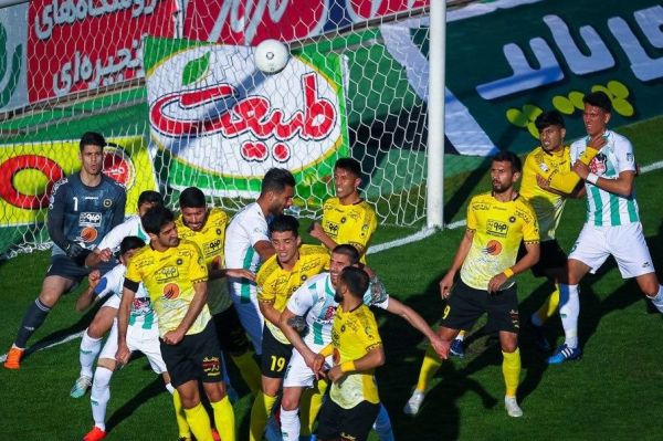 حاشیه دربی اصفهان تذکر شدید داور به کادرفنی ذوب آهن