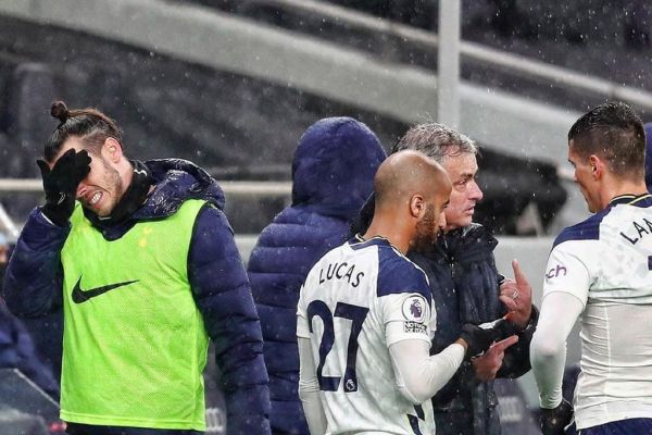  عکس؛ درهم شدن چهره گرت بیل از بازی ندادن مورینیو به او