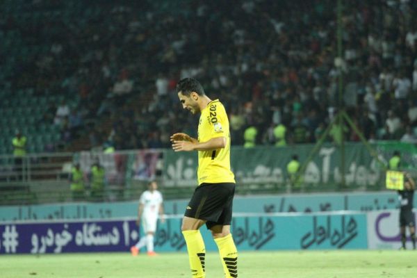 علیمحمدی در سپاهان کسی به بازوبند فکر نمیکند