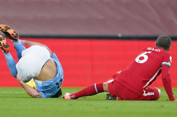 فحاشی توییتری خواننده انگلیسی به هافبک لیورپول