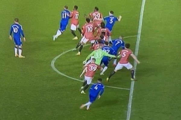  عکسی که سوژه شد؛ افتضاح مدافع 80 میلیونی در دقیقه 95