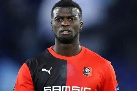  حریف استقلال مهاجم رن فرانسه را جذب کرد