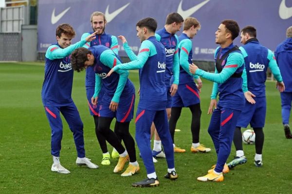  عکس؛ کتک‌خوردن ترینکائو از مسی و دوستان در تمرینات