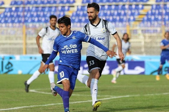 بازگشت نفتیها به مسجدسلیمان و انجام تمرین بدون سرمربی