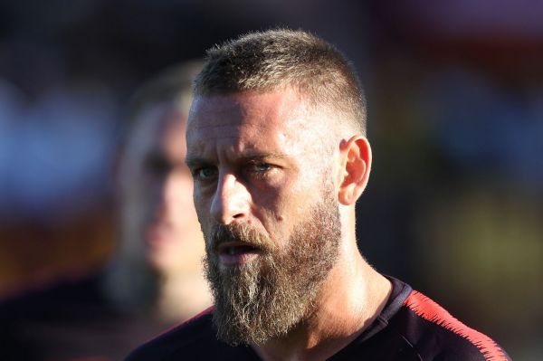 حمایت اسطوره رم از سرمربی تیم کارهای او را زیر سوال نبرید