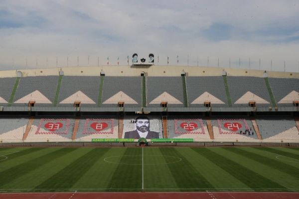 طرح موزاییکی در ورزشگاه آزادی بهیاد بازیکنان فقید پرسپولیس