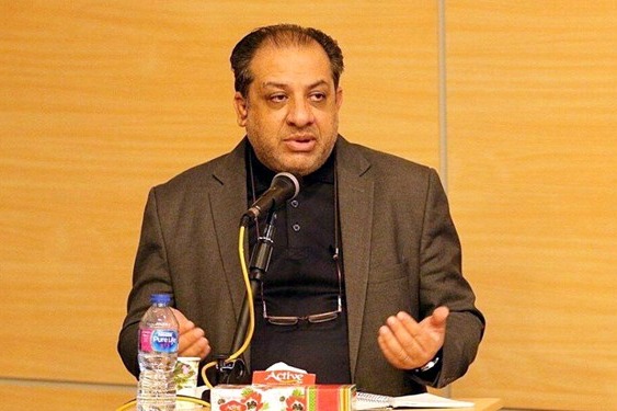  بازدید مسئول کمیته مسابقات سازمان لیگ از ورزشگاه سیرجان + عکس