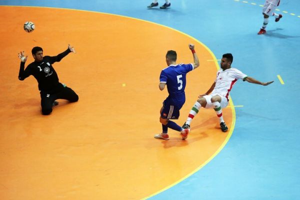 احمدی دیدار با تیم فوتسال برزیل برابر با ۵۰ بازی با تیم های آسیایی است