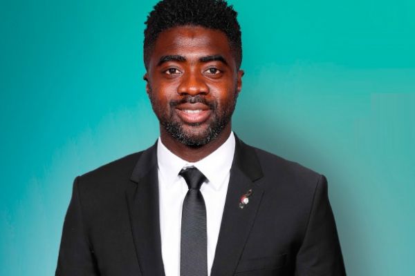 گفت و گوی جذاب کولوتوره با فورفورتو روی پای ونگر تکل زدم و آرسنالی شدم