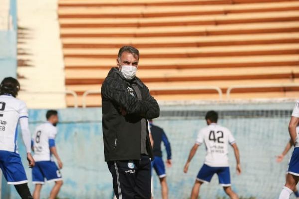 استقلال فردا ساعت ۱۱ تمرین میکند