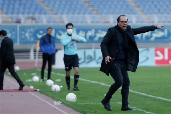 ربیعی ما و آلومینیوم اراک پدیده لیگ هستیم تصمیم درباره تمدید قرارداد را به آینده موکول کردم