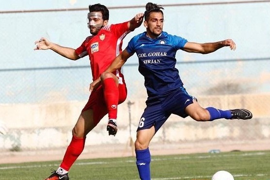 احتمال حضور مدافع گل گهر در صنعت نفت آبادان