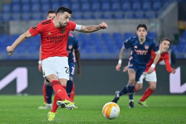 لیگ اروپا توقف آرسنال مقابل بنفیکا و شکست ناپولی از گرانادا