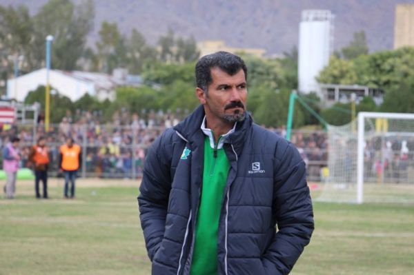 عضو هیات مدیره باشگاه با یزدی به آینده نفت مسجدسلیمان امیدواریم