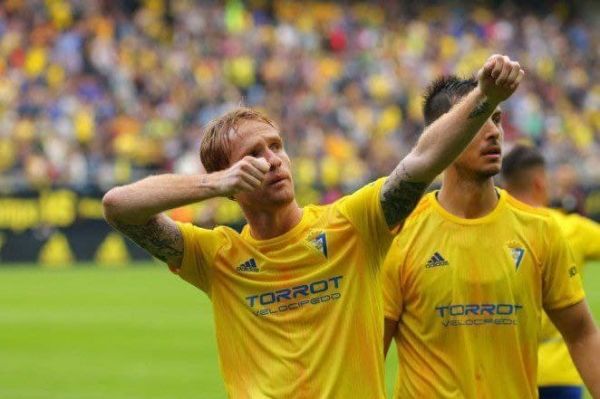 عکس؛ برادر مدافع رئال مادرید که بارسلونا را در دقیقه 90 متوقف کرد