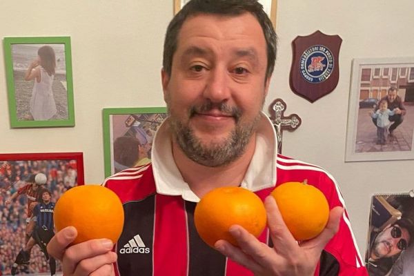  اتفاق جالب در ایتالیا  وزیر میلانی برد اینتر را تبریک گفت