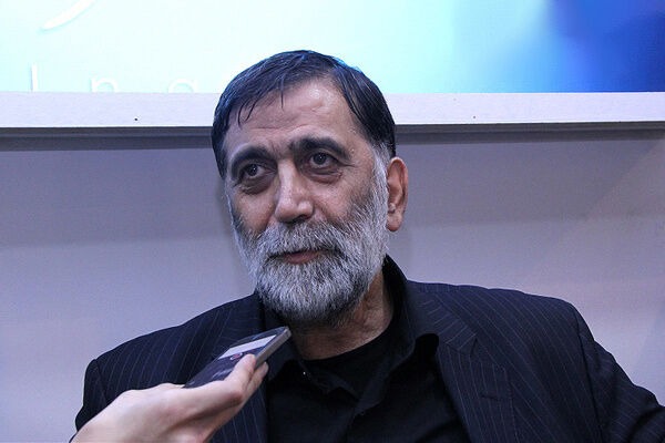 آجرلو در فوتبال ما همراه مربی و آنالیزور، رمال هم میگیرند فوتبال به مدیری نیاز دارد که دروغ نگوید