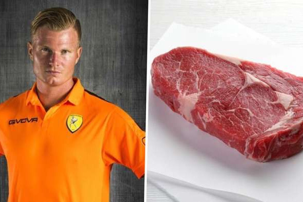 مصدومیت دروازه بان تیم یونانی به علت سوختن هنگام آشپزی