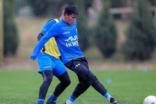  موافقت باشگاه استقلال با انتقال آقایی به نساجی