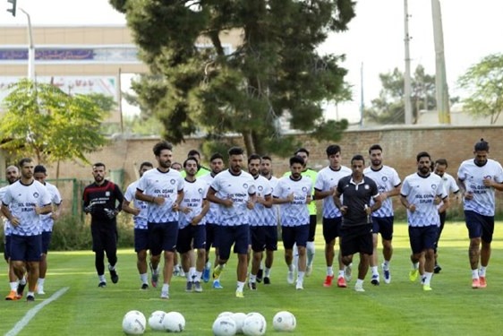 دو کمپ تمرینی در اختیار شاگردان قلعهنویی برنامه اردوهای گل گهر تغییر کرد