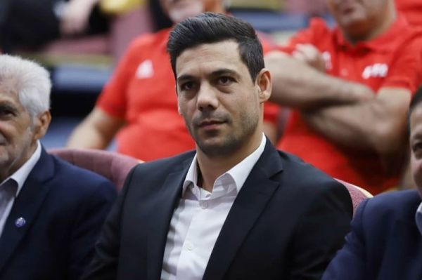 شکوری در انتخابات فدراسیون فوتبال علاقه مردم و فوتبالیها اعمال نمیشود