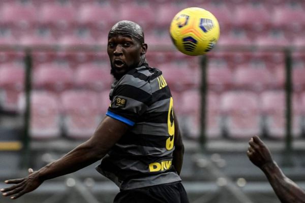  طفره رفتن لوکاکو از پاسخ به سوالات در مورد رونالدو