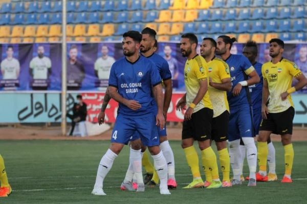  سپاهان یک - گل گهر صفر  سپاهان تیم سرمربی سابقش را برد  قلعه نویی روی ریل باخت