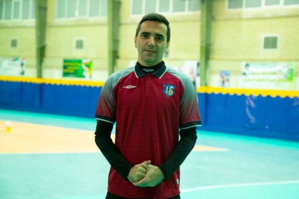  کشاورز  سال موفقی با راگا داشتم  رییس فدراسیون به فوتسال توجه کند