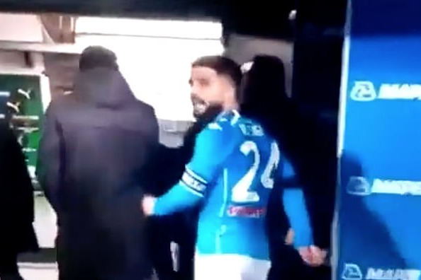 لبخوانی حرفهای اینسینیه چه تیم آشغالی داریم