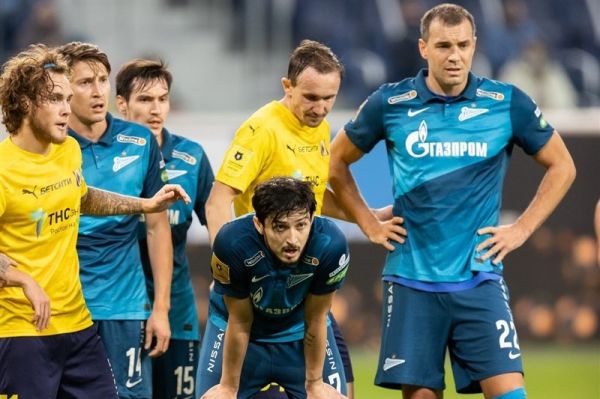 کدام مهاجم در لیگ برتر روسیه بهتر از آزمون است