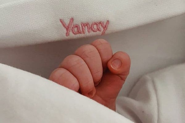 رونمایی دخیا از دختر تازه متولد شدهاش با اسمی جالب