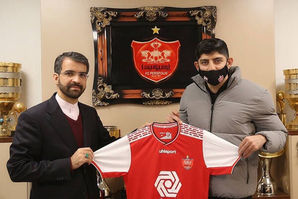 باشگاه پرسپولیس پیگیر کارت بازی ترابی شد سوشا دست بردار نیست