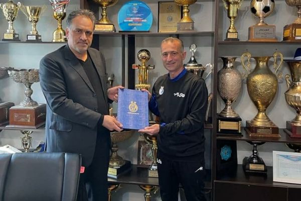 مدیرعامل باشگاه شاهین بهتر بود استقلال اخلاق را رعایت میکرد از کمالوند شکایت نمیکنیم