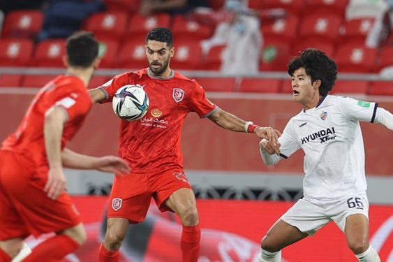 کریمی در ترکیب الدحیل مقابل الخریطیات با حضور منتظری +عکس