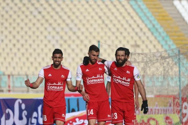  تراکتور 2 - نساجی یک  یک برد روحیه بخش برای تی تی ها  نساجی زنگ تفریح لیگ برتر