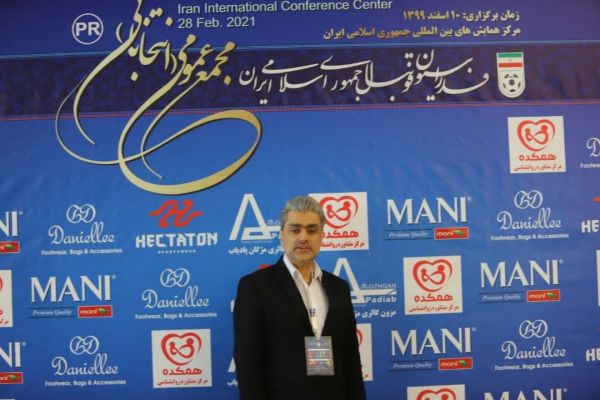 سراجی فدراسیون فوتبال اضافه وزن دارد و فربه شده است باید بخشی از مسئولیتها واگذار شود