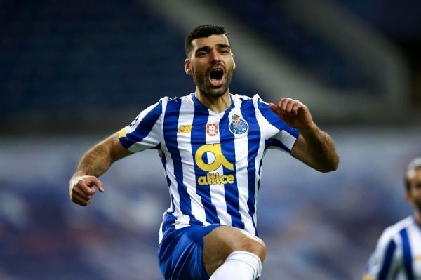 مهدی طارمی بهترین بازیکن ماه فوریه لیگ پرتغال شد عکس