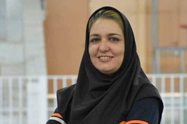 سرمربی فوتسال زنان برخی از تیمها سطح کیفی لیگ را پایین آوردهاند