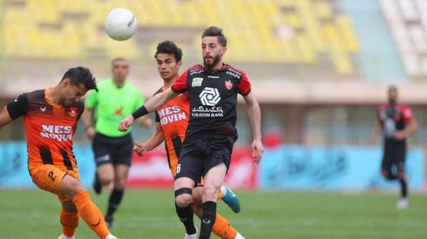 مس نوین صفر - پرسپولیس 3 صعود آسان پرسپولیس در کرمان برنده و بازنده قابل پیش بینی بودند