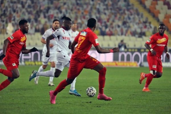  سوپر لیگ ترکیه  تک امتیاز ترابزون‌اسپور در روز بازگشت مجید حسینی