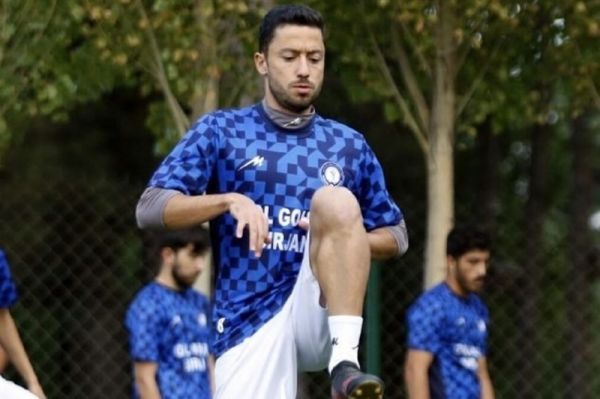 عاشوری از شوک باخت به پرسپولیس خارج شدهایم