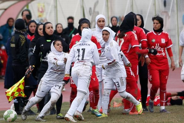 پیشبازی شهرداری بم vs وچان کردستان محکوم به پیروزی برای شانس قهرمانی