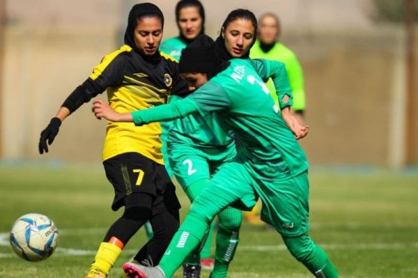 پیشبازی شهرداری سیرجان vs سپاهان اصفهان ضربه آخر را محکمتر بزن