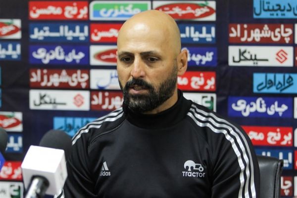 عبداللهی برابر سپاهان در نیمه اول بسیار ضعیف بودیم نتوانستیم به بازی برگردیم